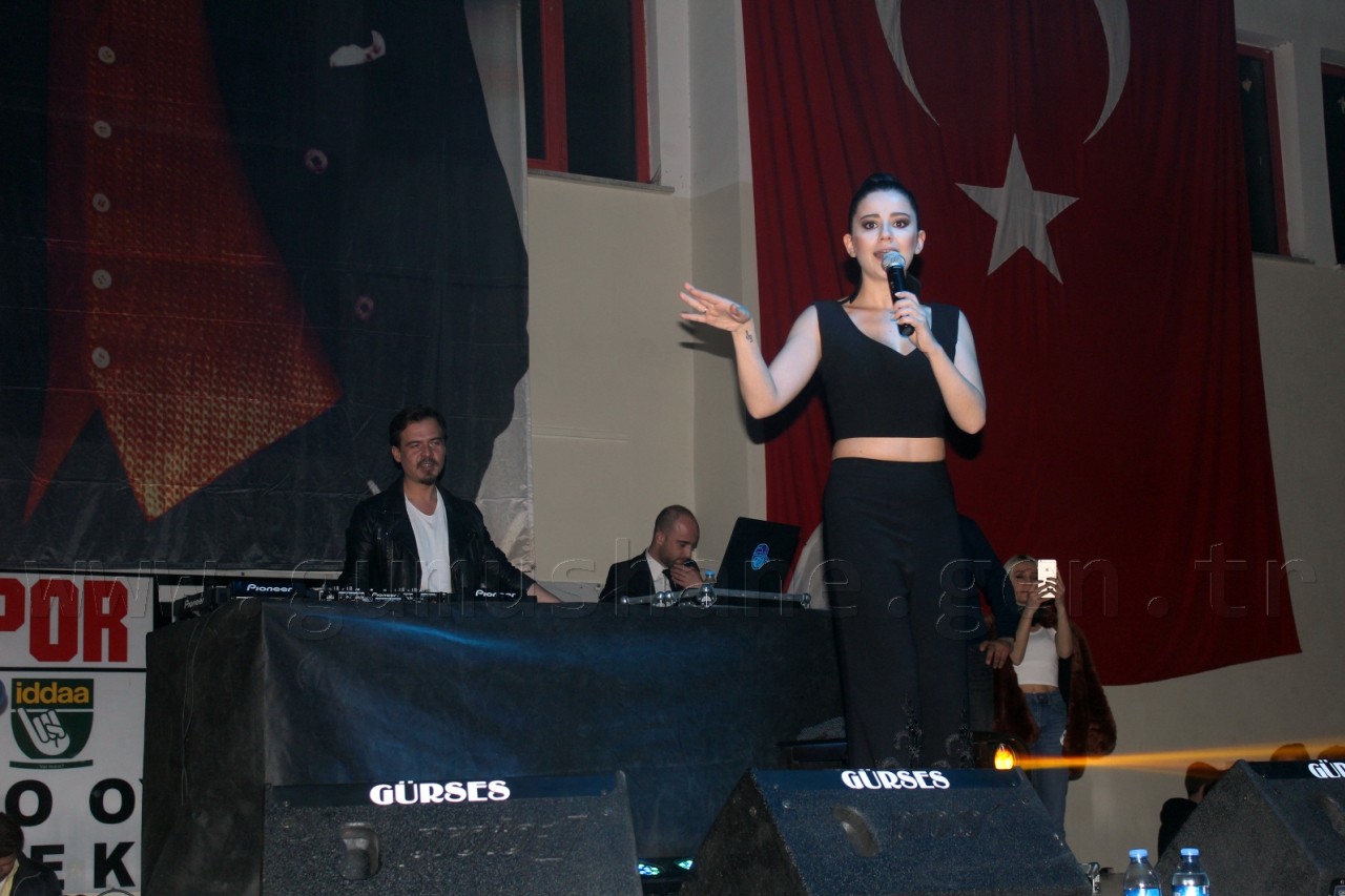 Gümüşhane'de Merve Özbey coşkusu 3