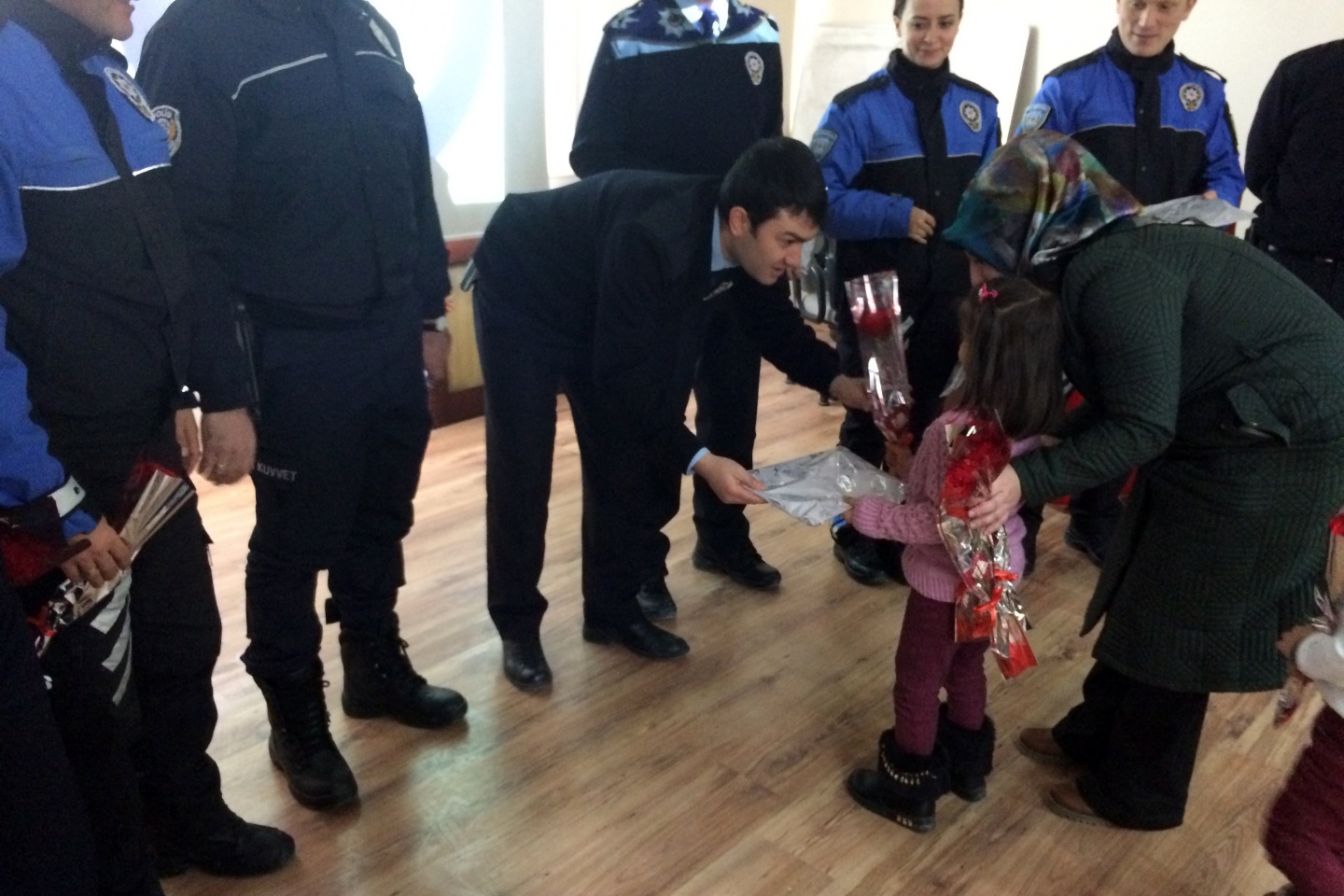 Miniklerden anlamlı ziyaret 7