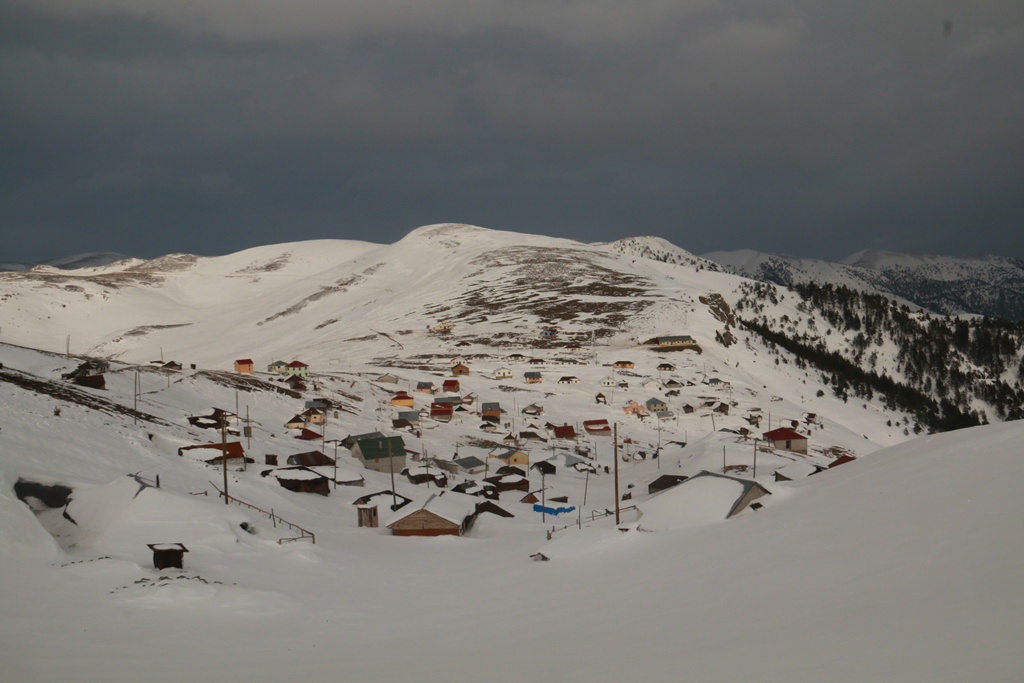 Yücebelen Köylülerinden 1 metreyi aşan karlı zeminde zorlu tırmanış 28