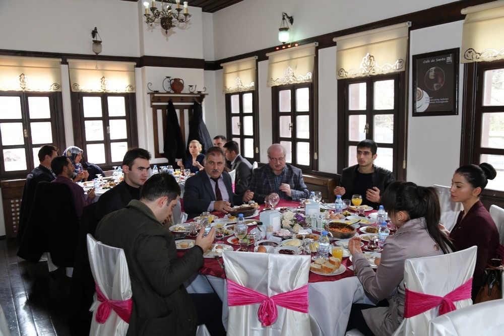 Gümüşhane’de şehit aileleri ve gazilerle kahvaltı düzenlendi 2