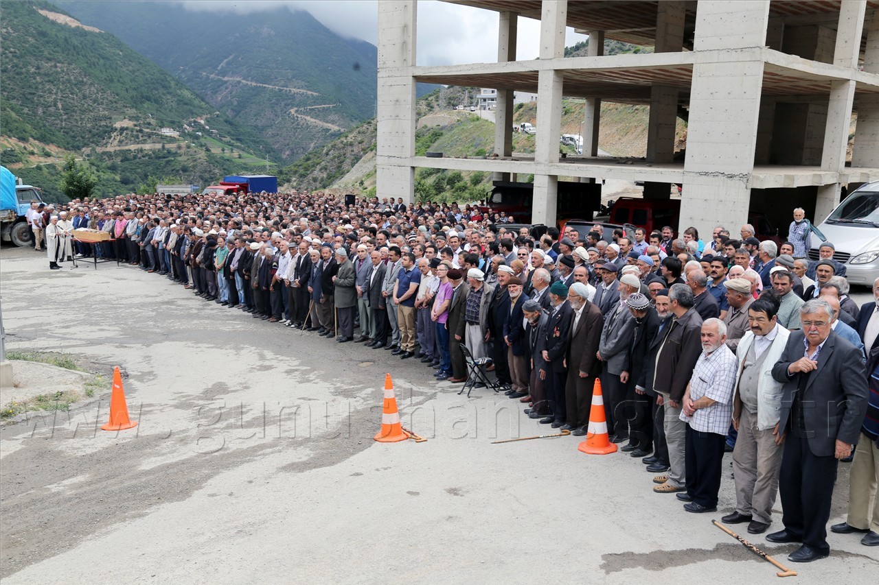 Gamze son yolculuğuna uğurlandı 3