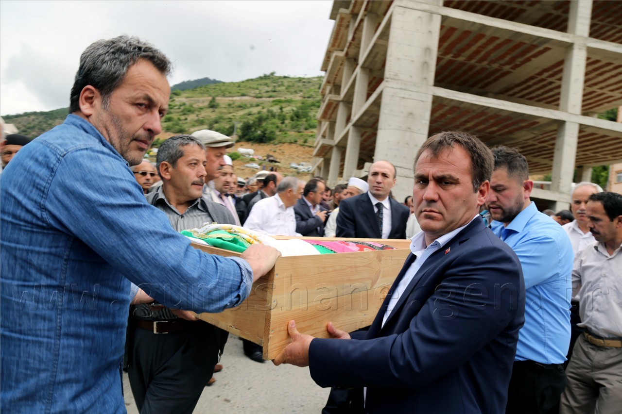 Gamze son yolculuğuna uğurlandı 6