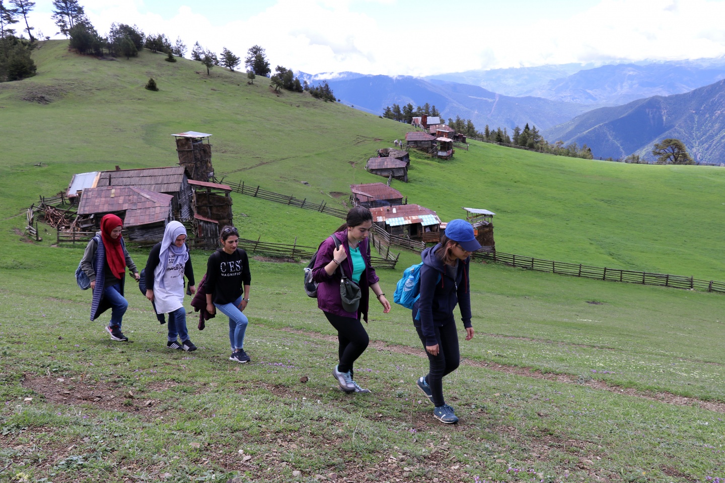 Gümüşhaneli dağcılardan bulutların üzerinde yürüyüş 75