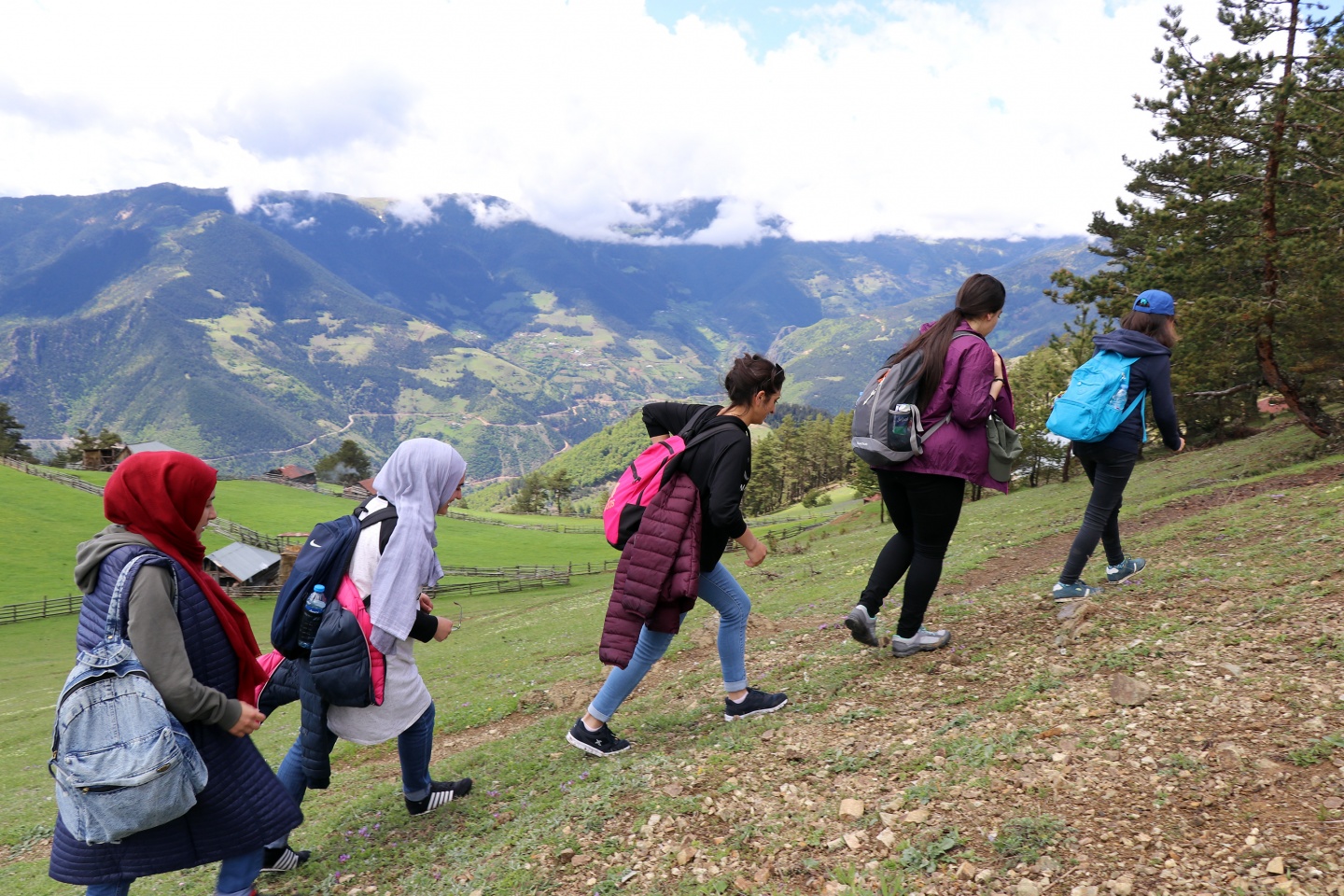 Gümüşhaneli dağcılardan bulutların üzerinde yürüyüş 18