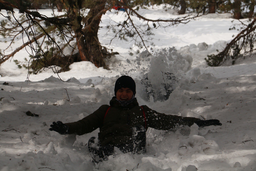 Yücebelen Köylülerinden 1 metreyi aşan karlı zeminde zorlu tırmanış 35