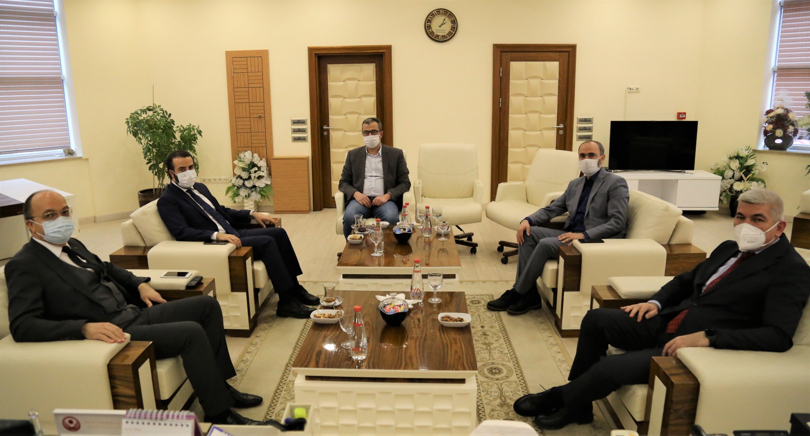 Tuğlu’dan Rektör Zeybek’e ziyaret 1