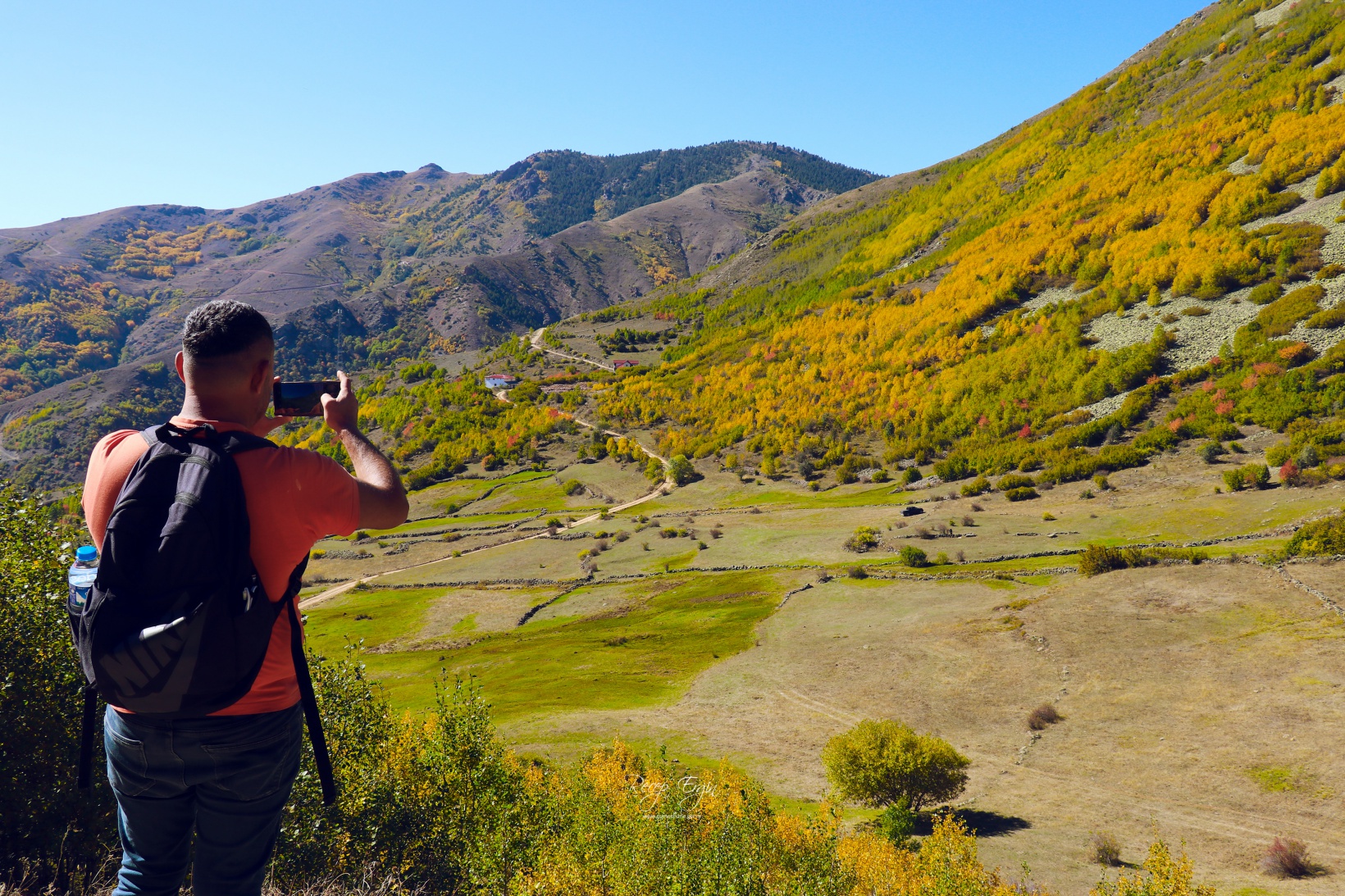 Gümüşhane dağları sonbaharın büyüleyici renkleriyle bezendi 22