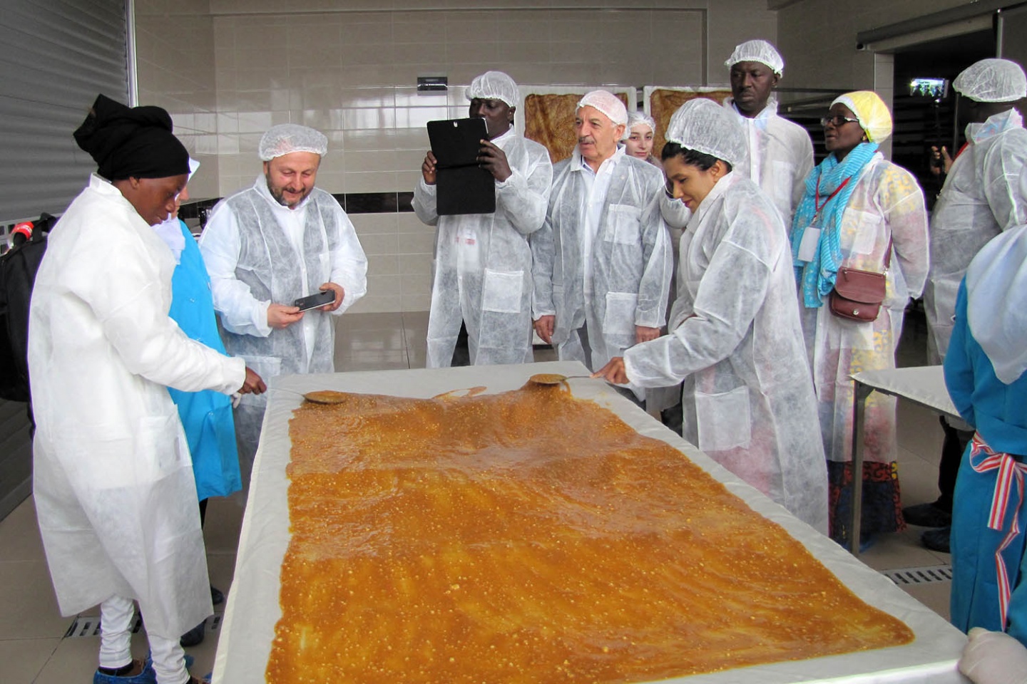 Yabancı misafirler pestil serdi 1