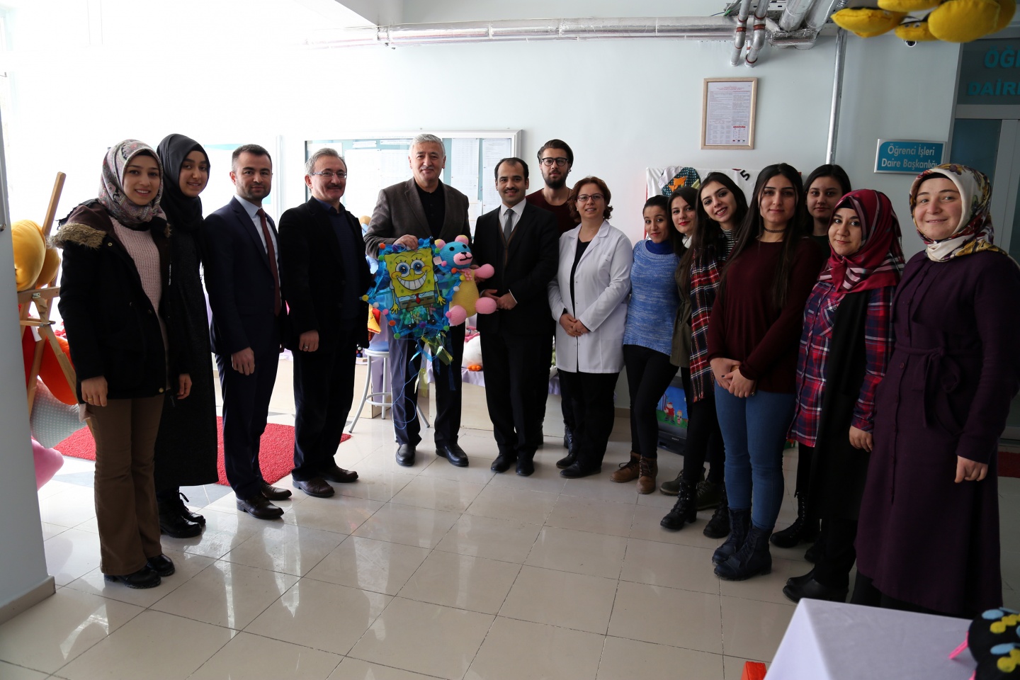 Halepli çocuklar için oyuncak yaptılar 2