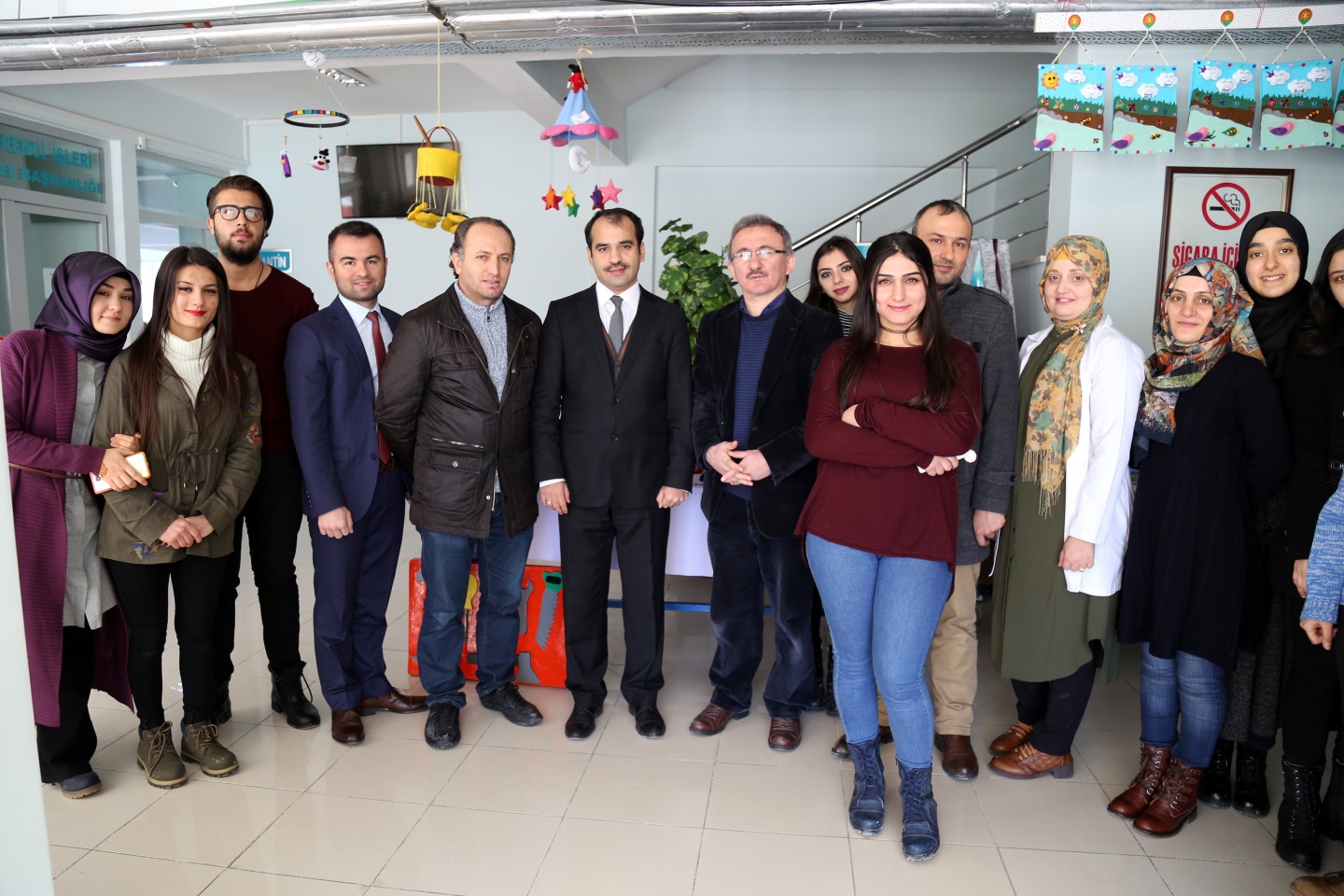 Halepli çocuklar için oyuncak yaptılar 7