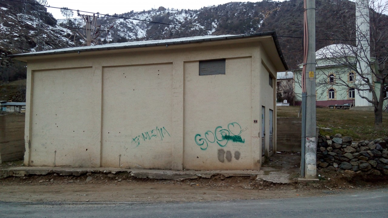 Eski trafolar ya kaldırılsın ya da yenilensin 4