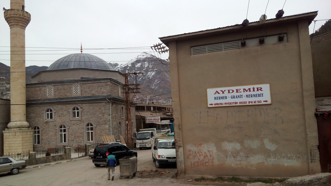 Eski trafolar ya kaldırılsın ya da yenilensin 5