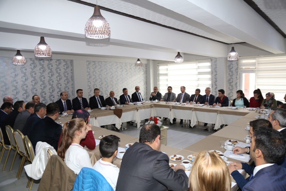 Milli Eğitim Danışma Komisyonu Teknoloji Bağımlılığı İçin Toplandı 8