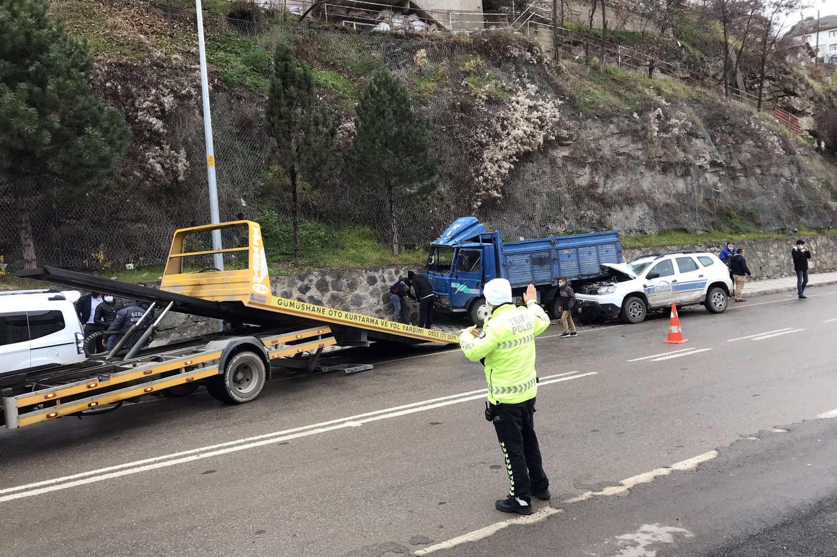 Gümüşhane’de zincirleme kaza 4