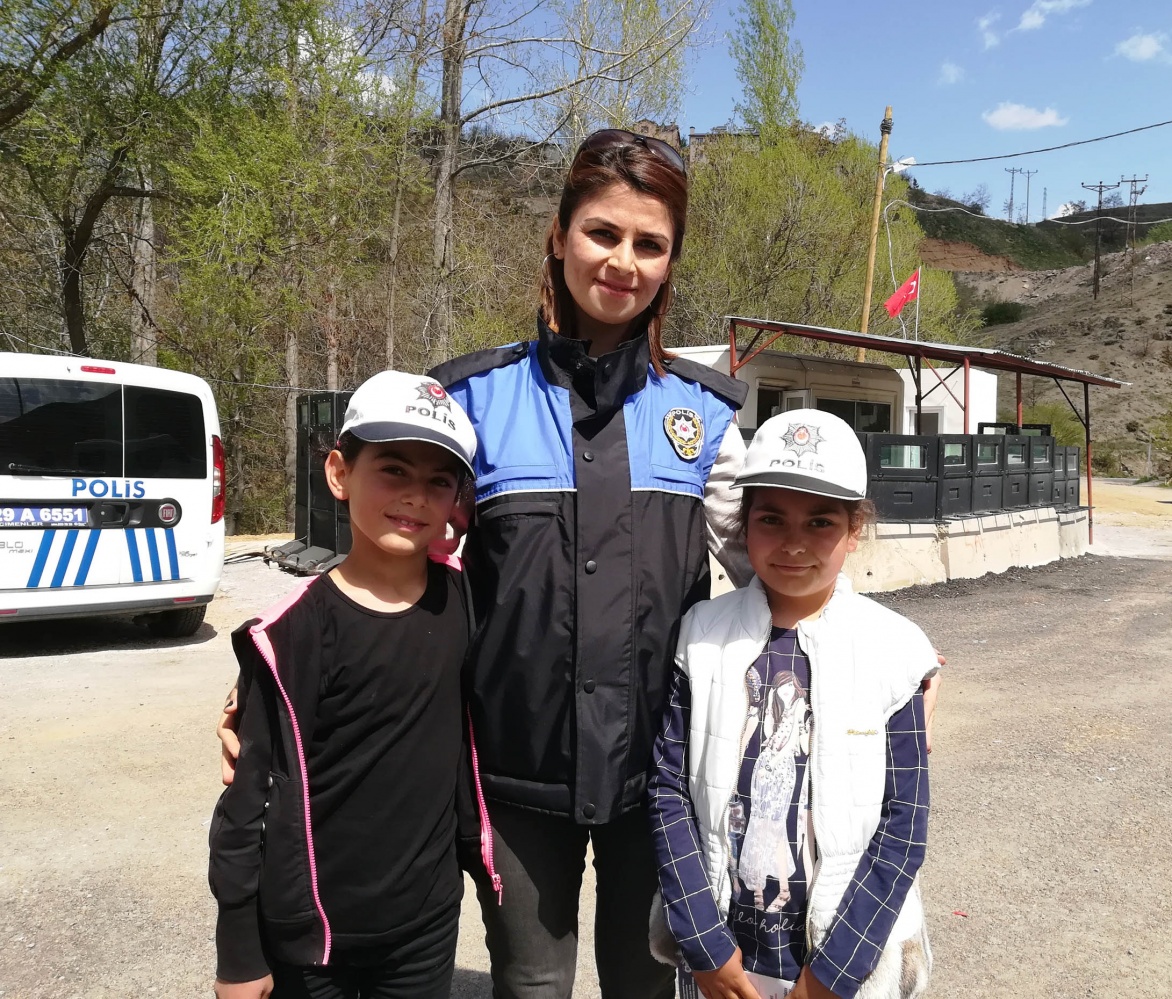 Minik yüreklerden büyük ziyaretler 9