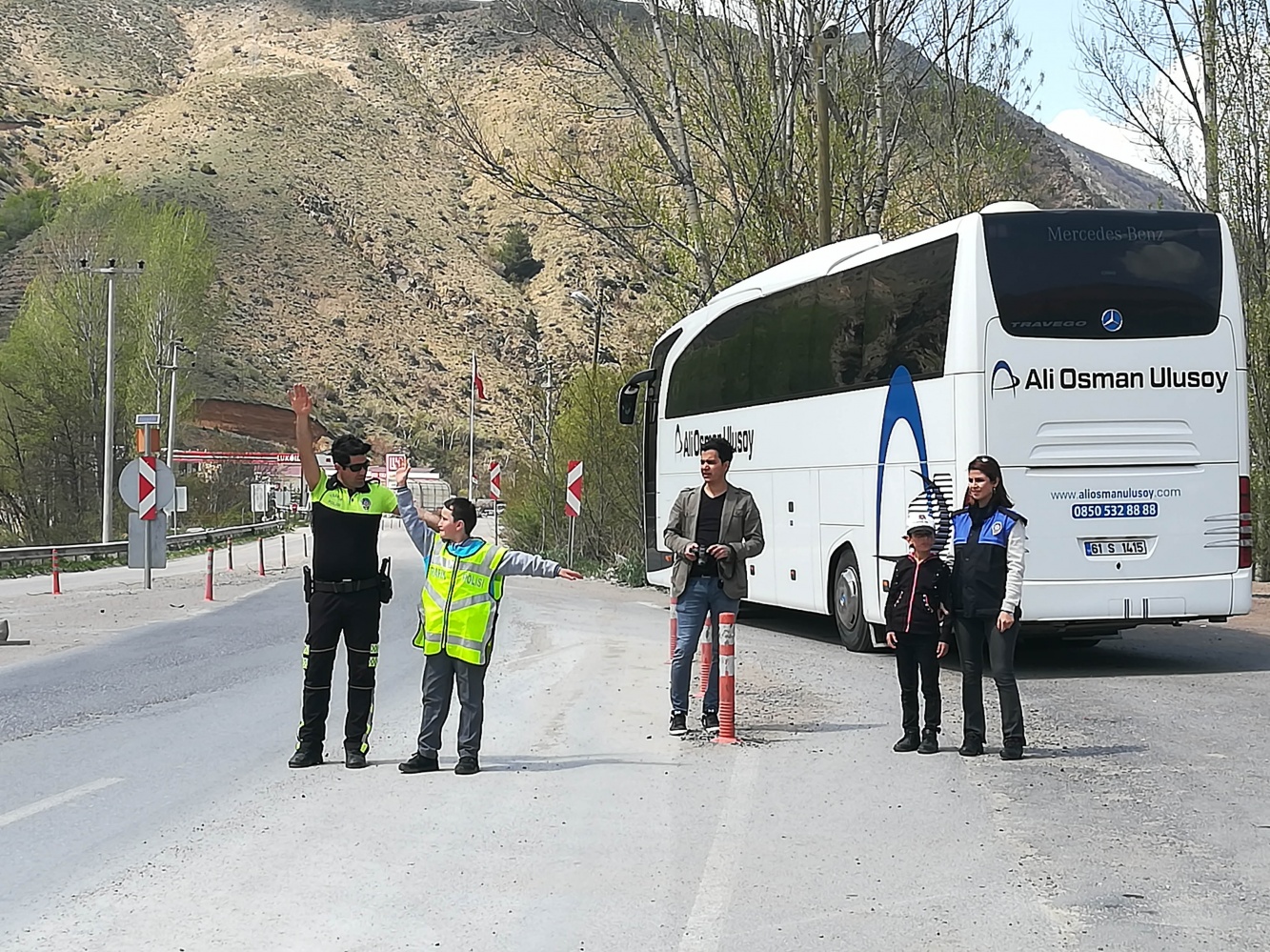 Minik yüreklerden büyük ziyaretler 7