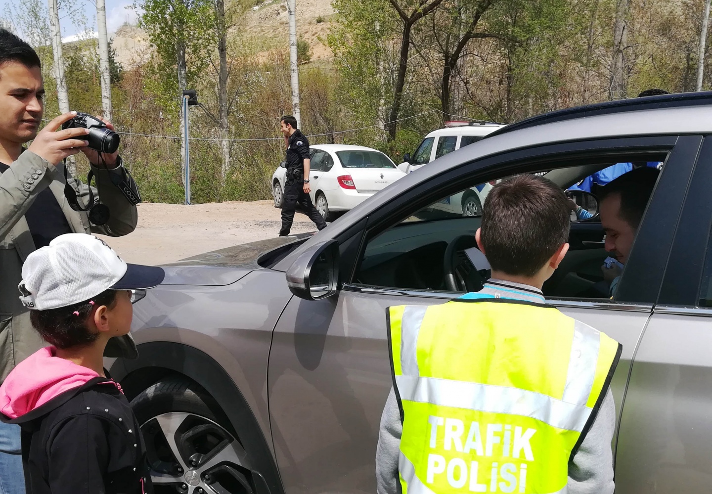 Minik yüreklerden büyük ziyaretler 13