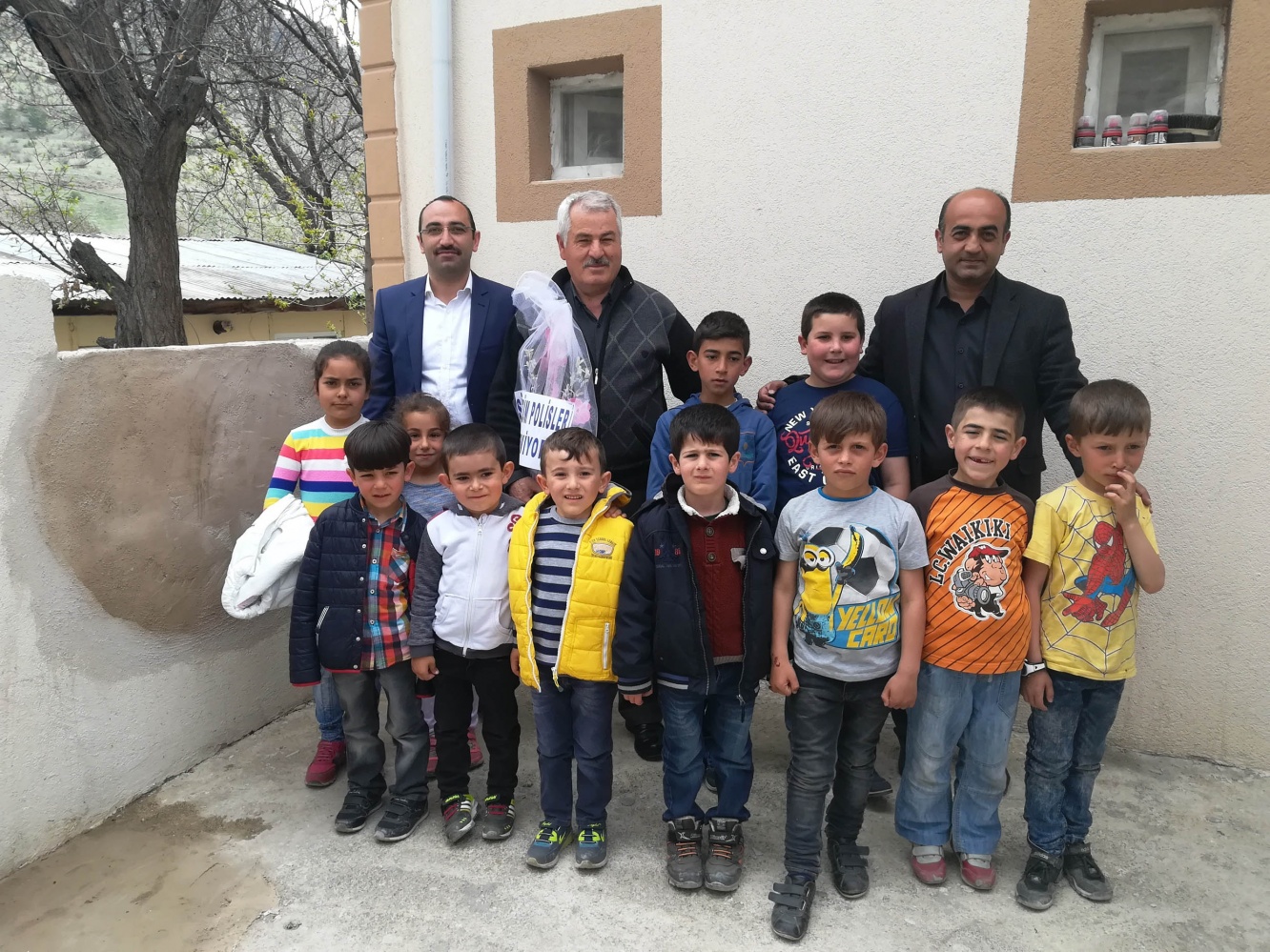 Minik yüreklerden büyük ziyaretler 11