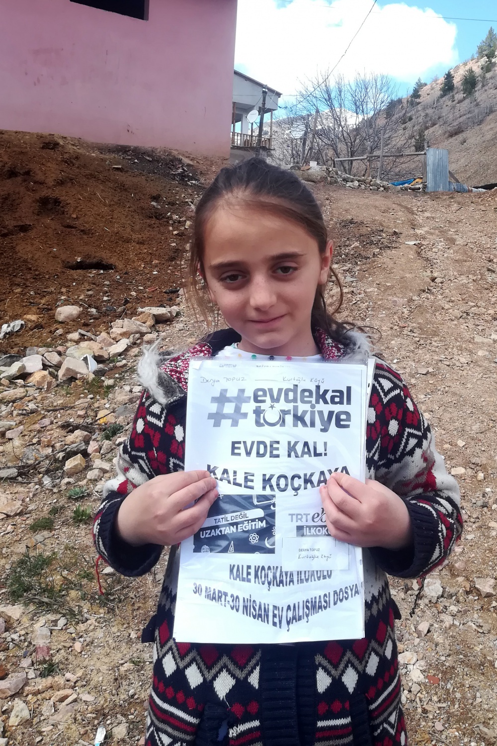 'Öğretmenim size günaydın demeyi, arkadaşlarımla oynamayı çok özledim' 3