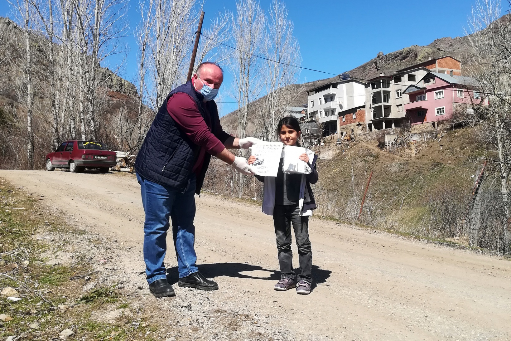 'Öğretmenim size günaydın demeyi, arkadaşlarımla oynamayı çok özledim' 11