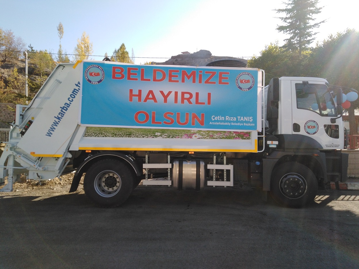 ArzularKabaköy beldesine yeni çöp aracı 2