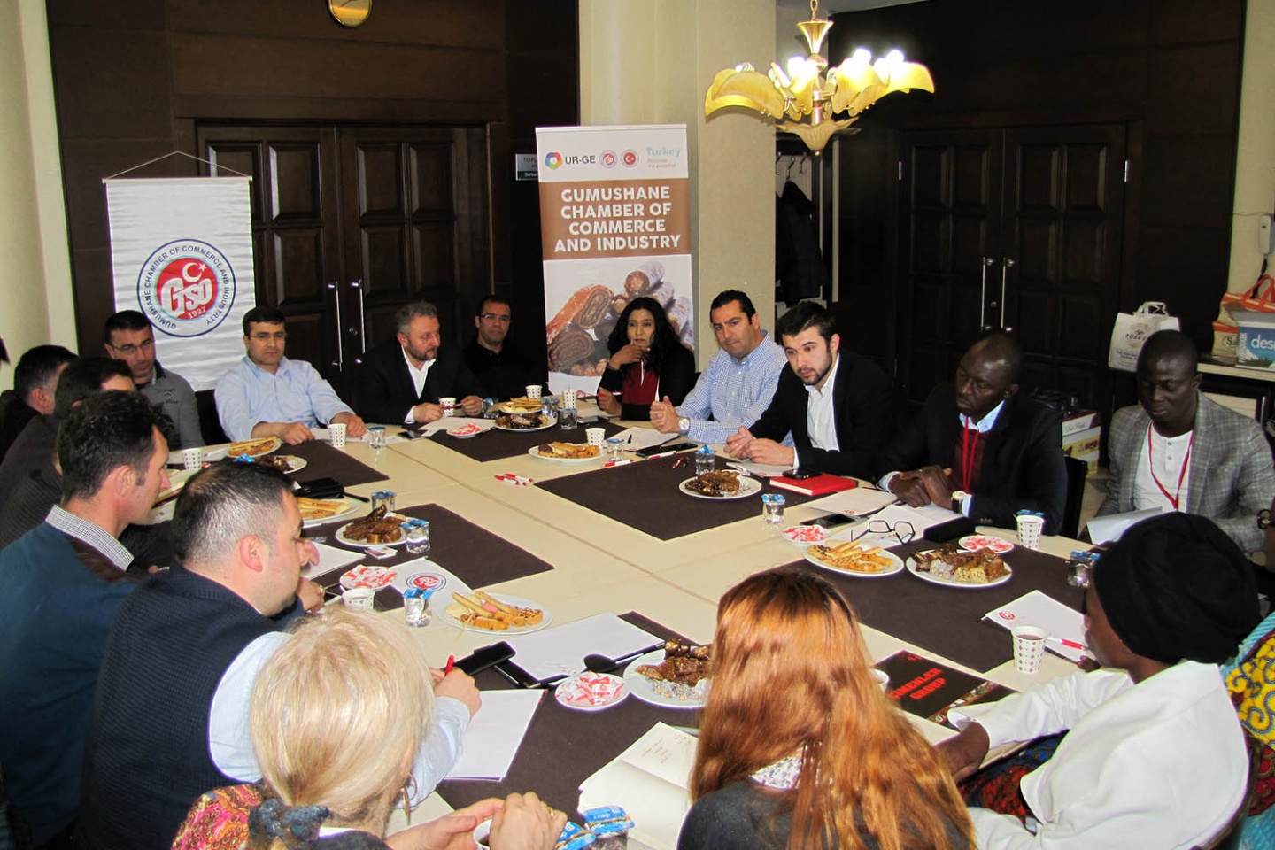 Yabancı misafirler pestil serdi 3