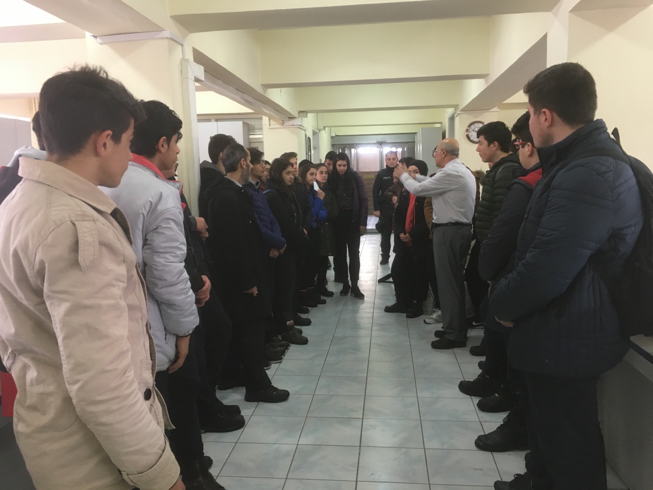 Muhasebe öğrencileri Vergi Dairesi’ni ziyaret etti 1