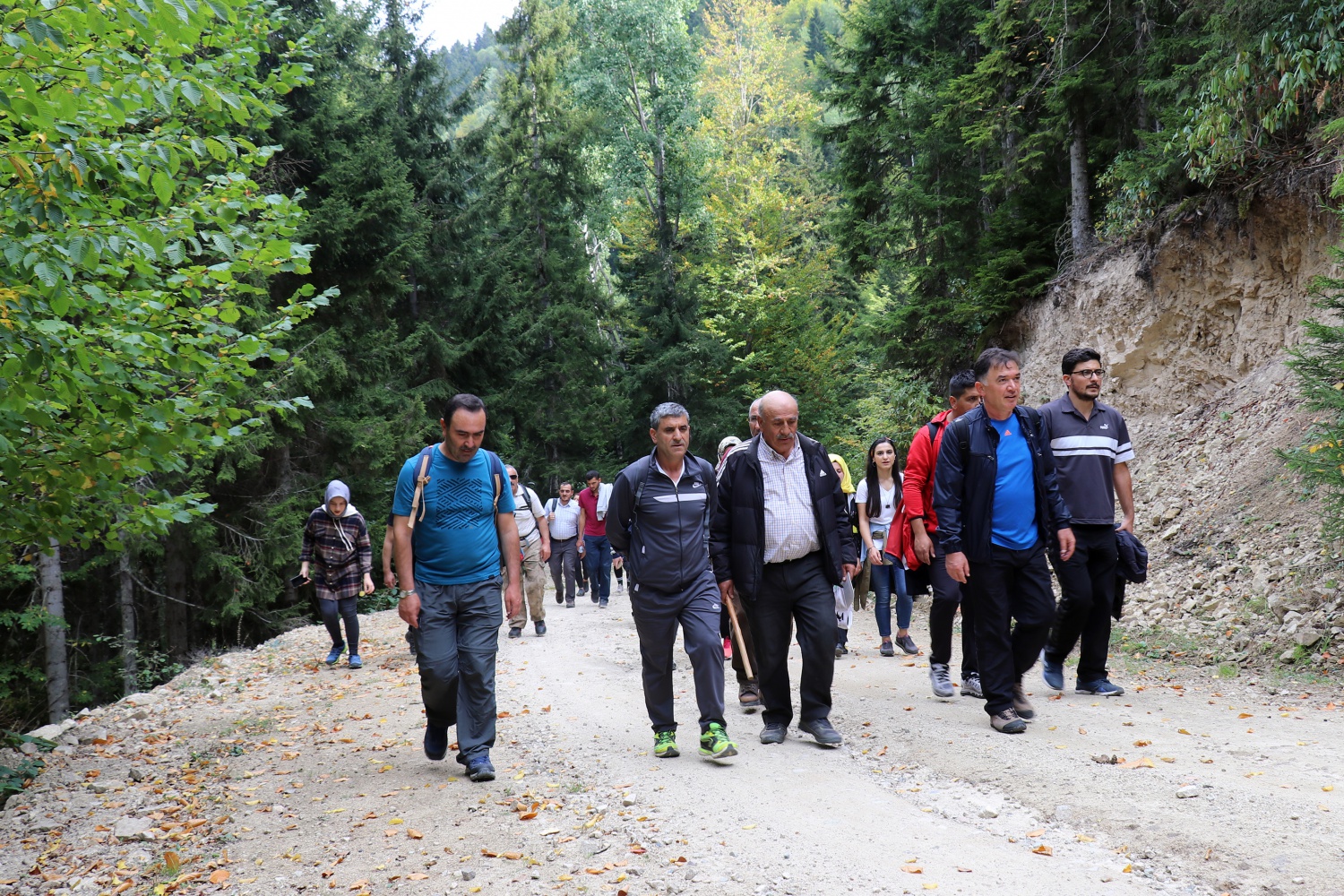 Gümüş şehir ‘Altın’ rengine büründü, dağcılar fırsatı kaçırmadı 13