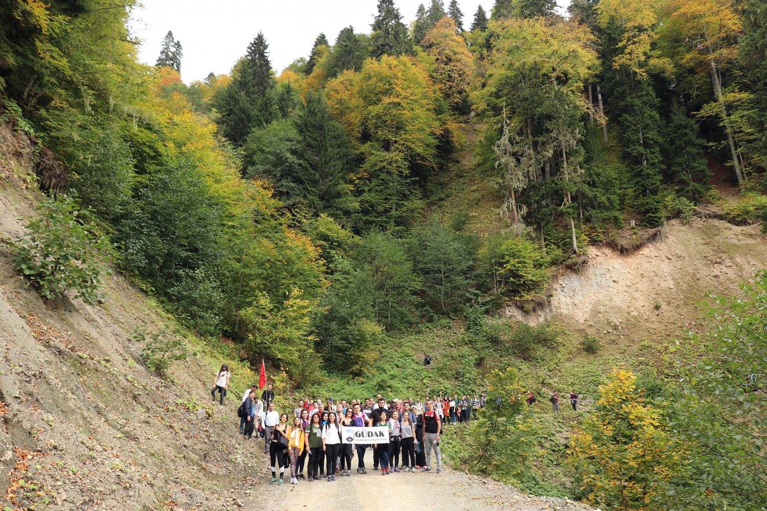 Gümüş şehir ‘Altın’ rengine büründü, dağcılar fırsatı kaçırmadı 46