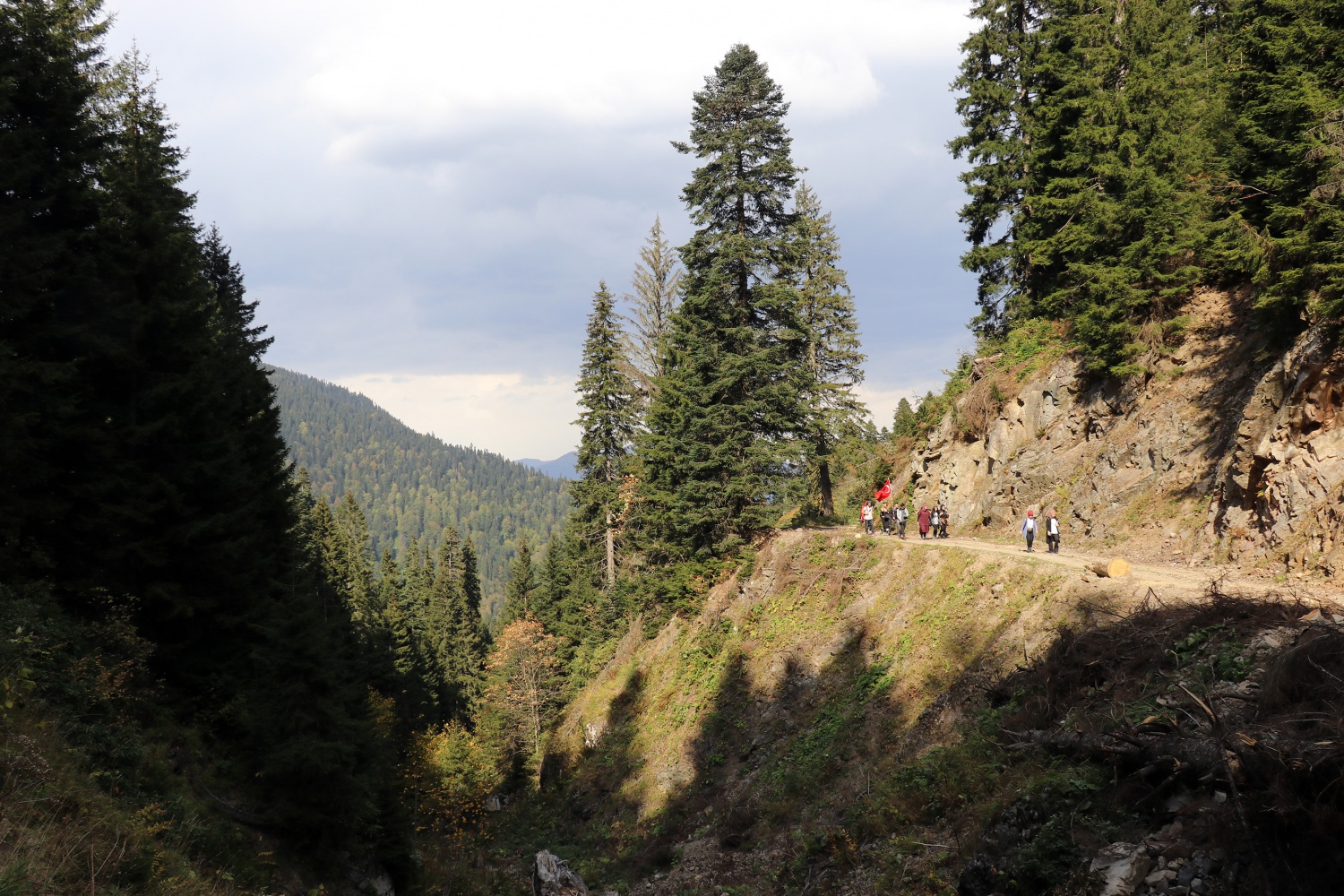 Gümüş şehir ‘Altın’ rengine büründü, dağcılar fırsatı kaçırmadı 37