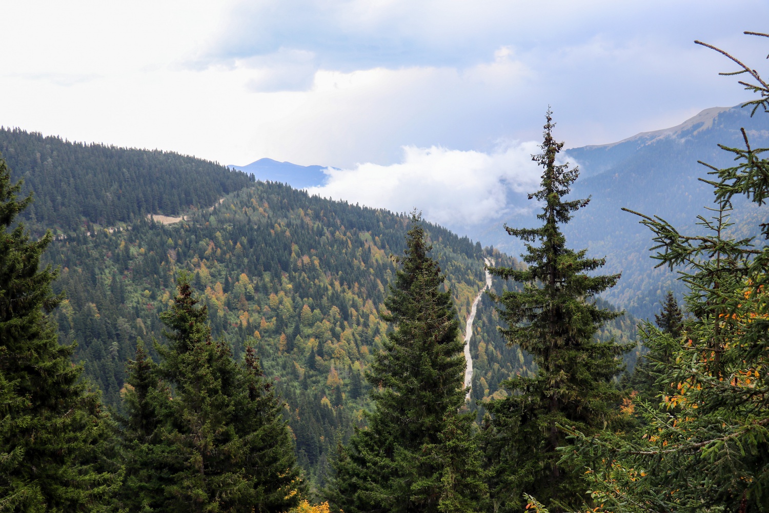 Gümüş şehir ‘Altın’ rengine büründü, dağcılar fırsatı kaçırmadı 8