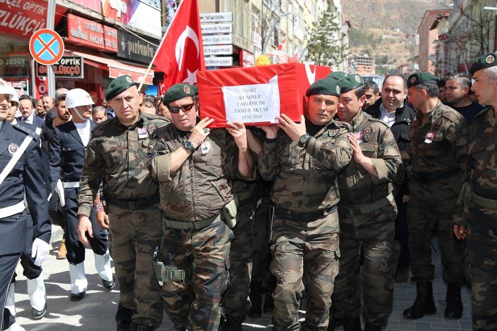 Gümüşhane Şehit Komiserini Uğurladı 37