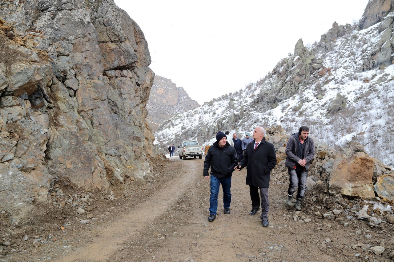 Gülaçar yolunda heyelan 4