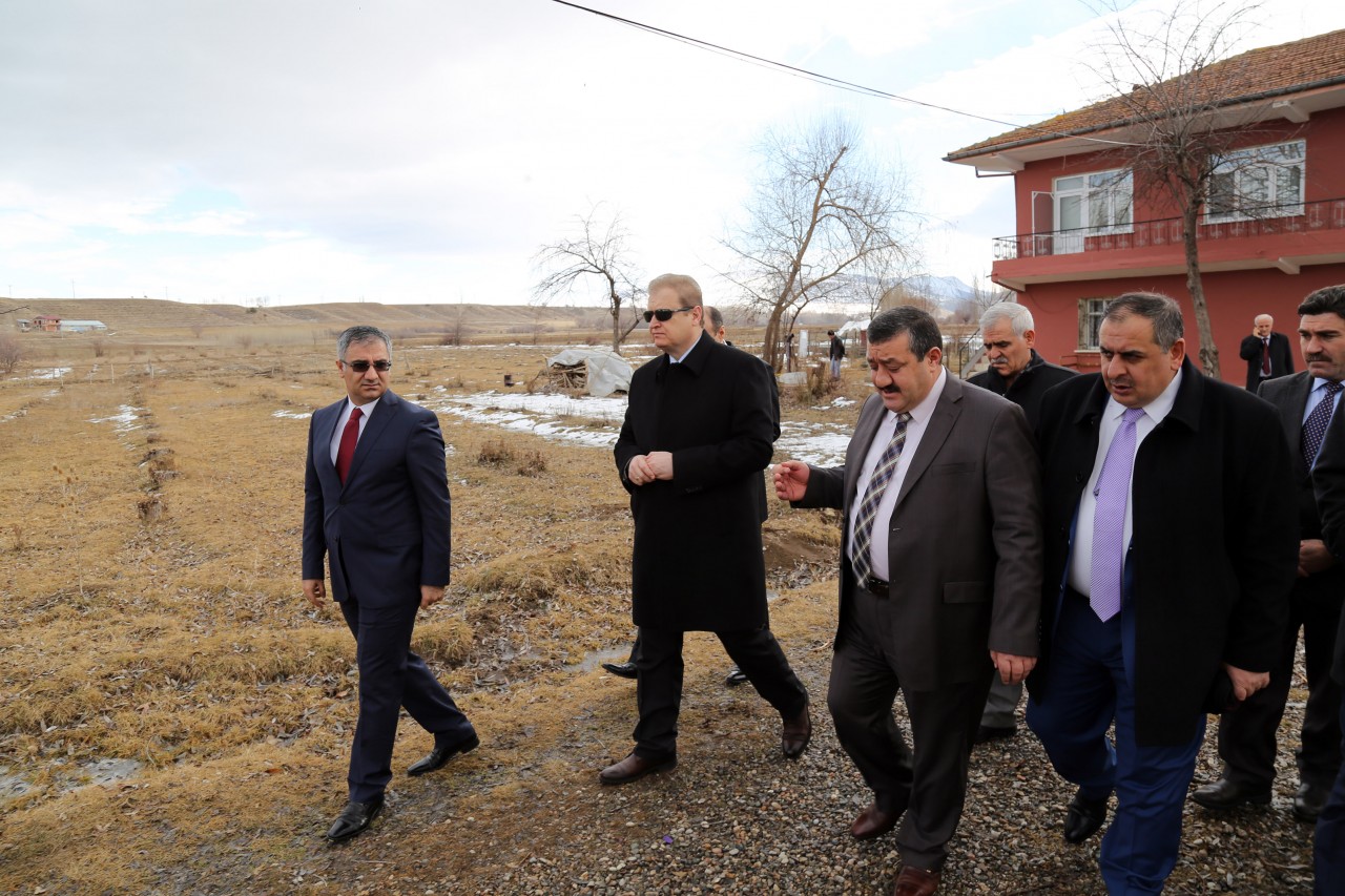 Vali Yavuz Kelkit’e çıkarma yaptı 6