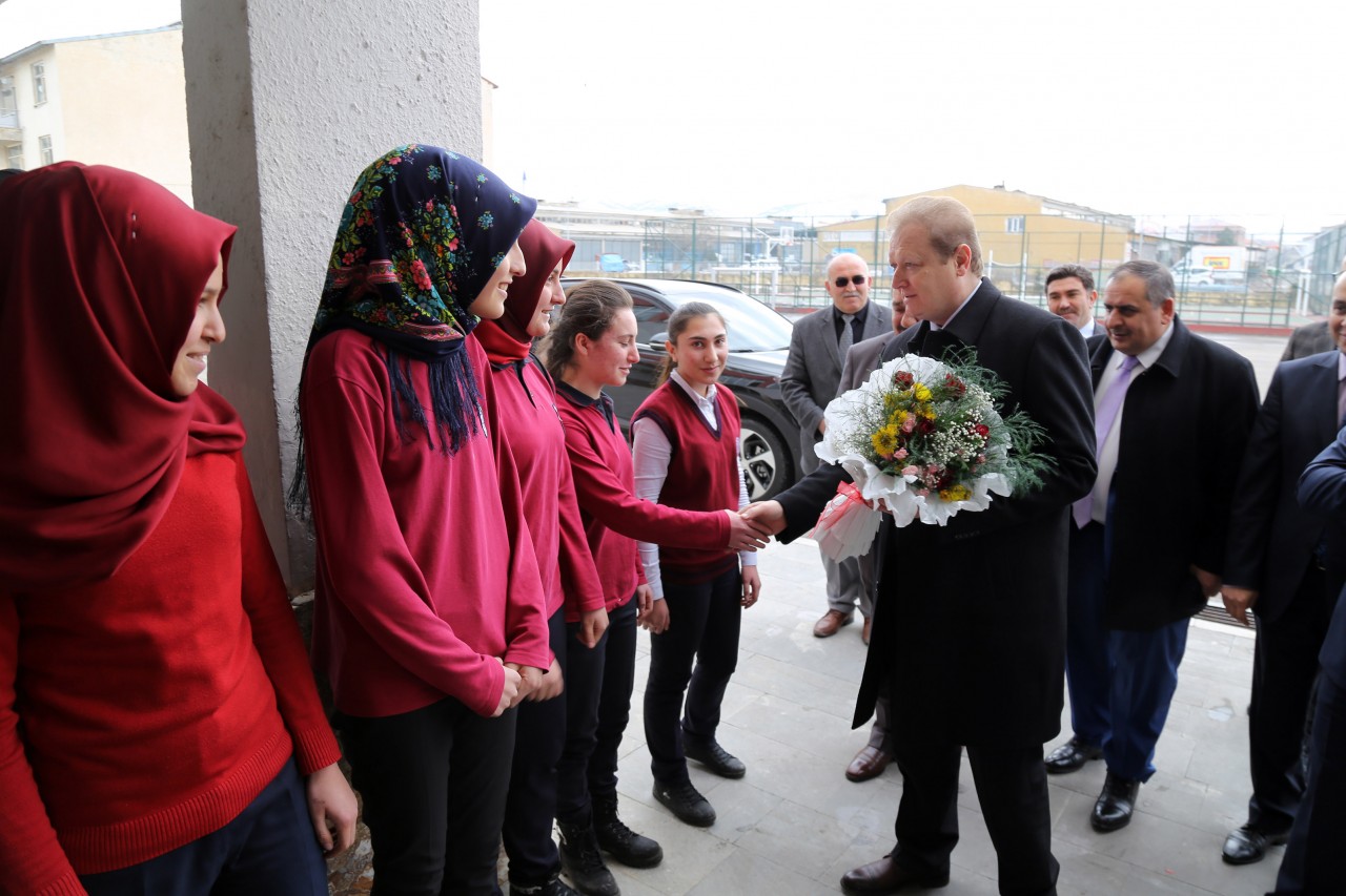 Vali Yavuz Kelkit’e çıkarma yaptı 7