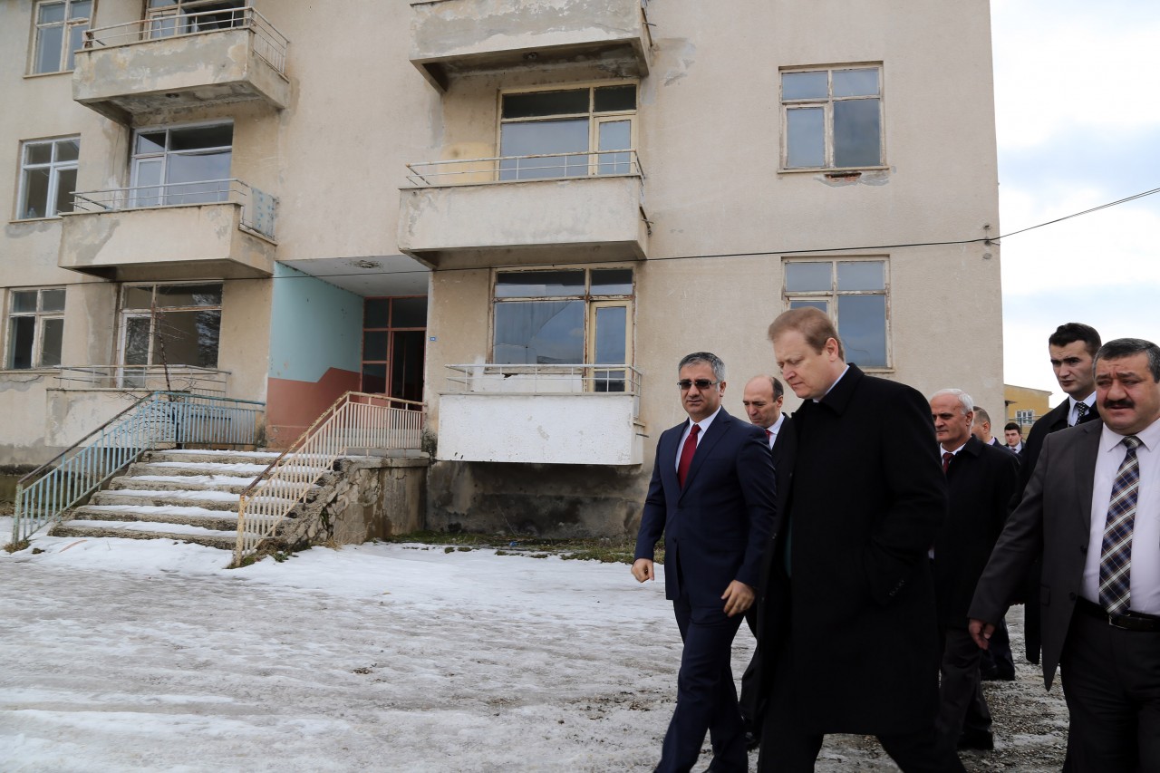 Vali Yavuz Kelkit’e çıkarma yaptı 11