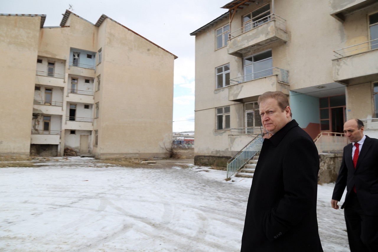 Vali Yavuz Kelkit’e çıkarma yaptı 12