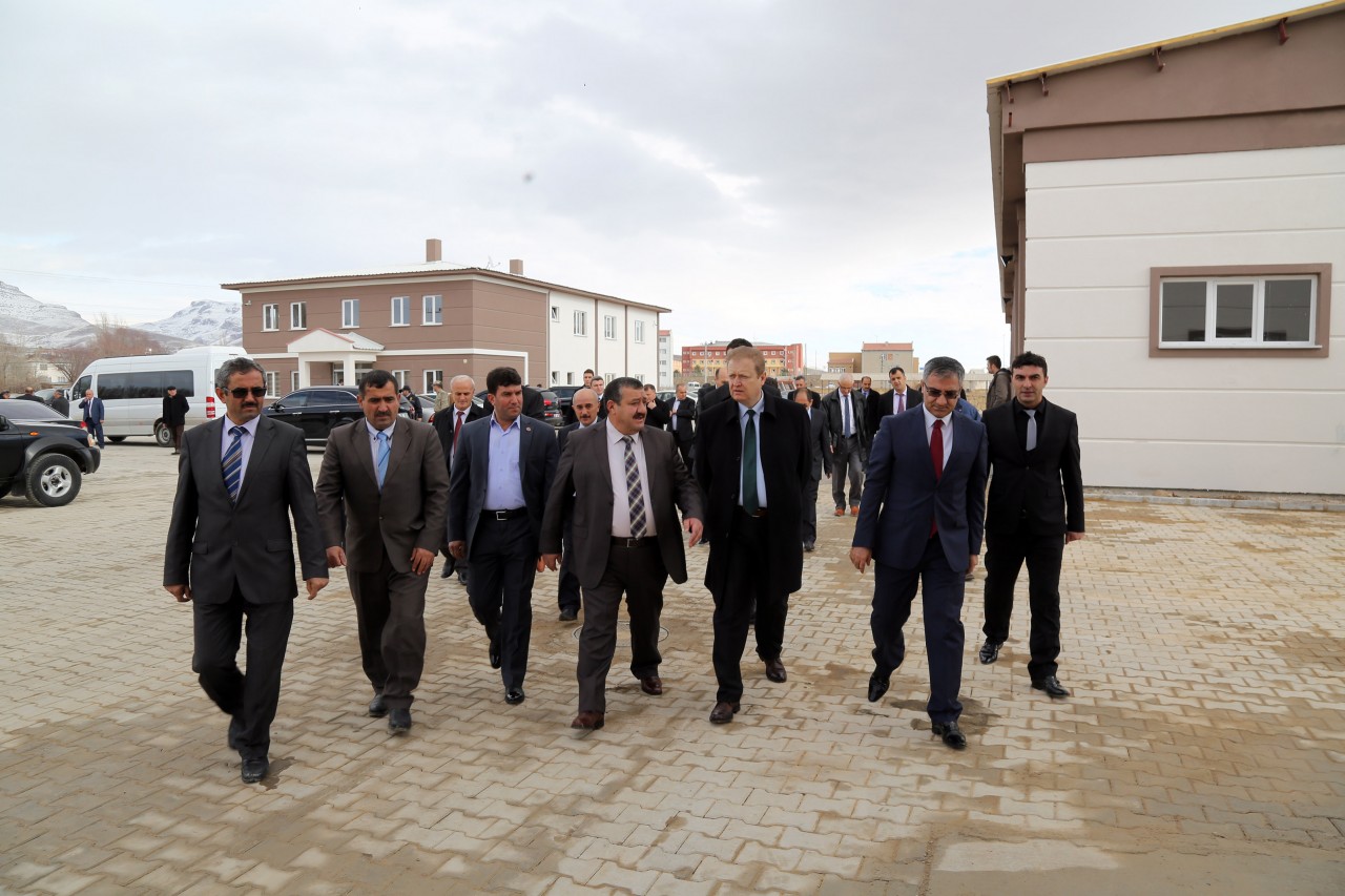 Vali Yavuz Kelkit’e çıkarma yaptı 20