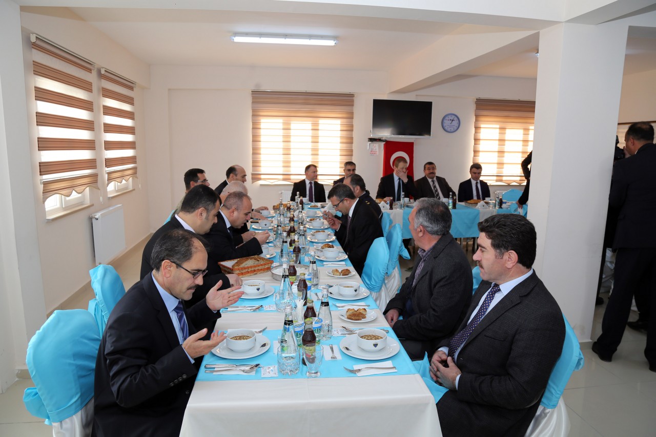 Vali Yavuz Kelkit’e çıkarma yaptı 24