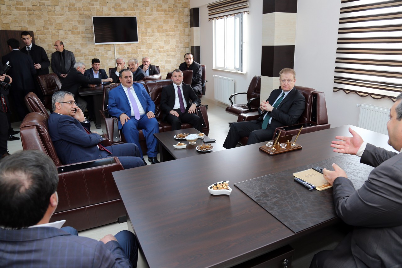 Vali Yavuz Kelkit’e çıkarma yaptı 27