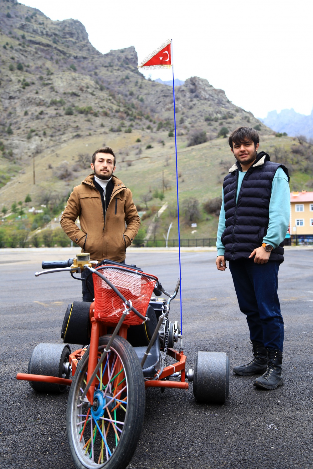 Drift yapmak için kendi araçlarını tasarladılar 4