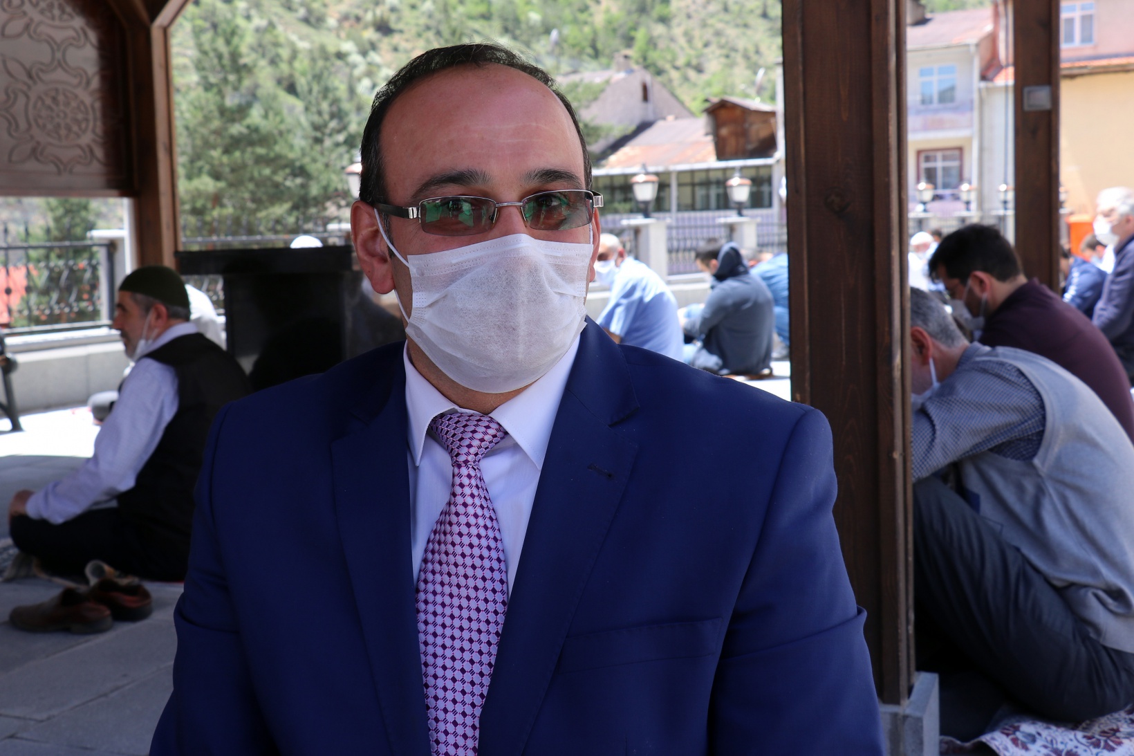 Gümüşhane’de 2,5 ay sonra ilk Cuma namazı kılındı 1