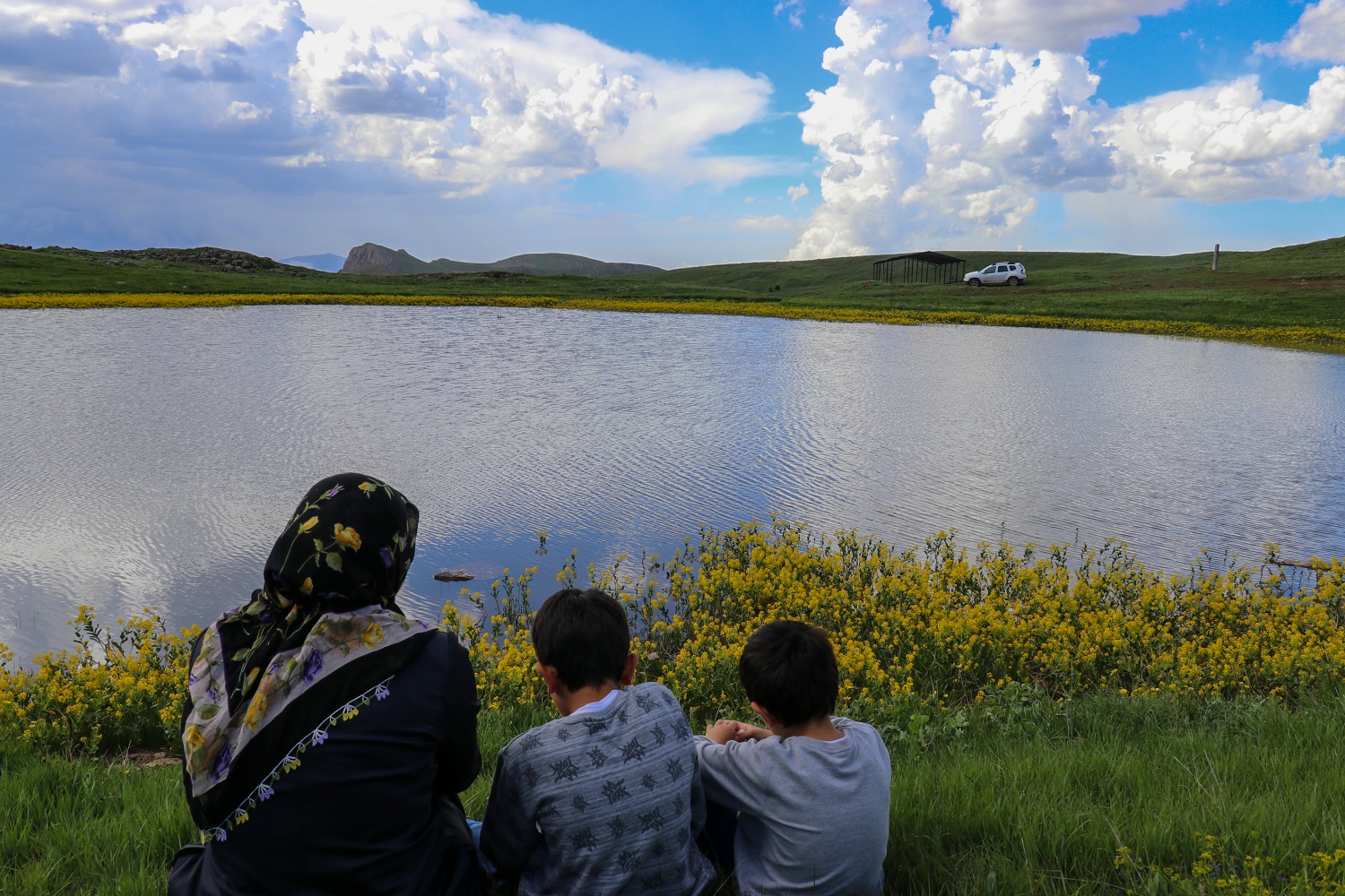 Adını efsaneden alan ‘Dipsiz göl’ büyülüyor   22