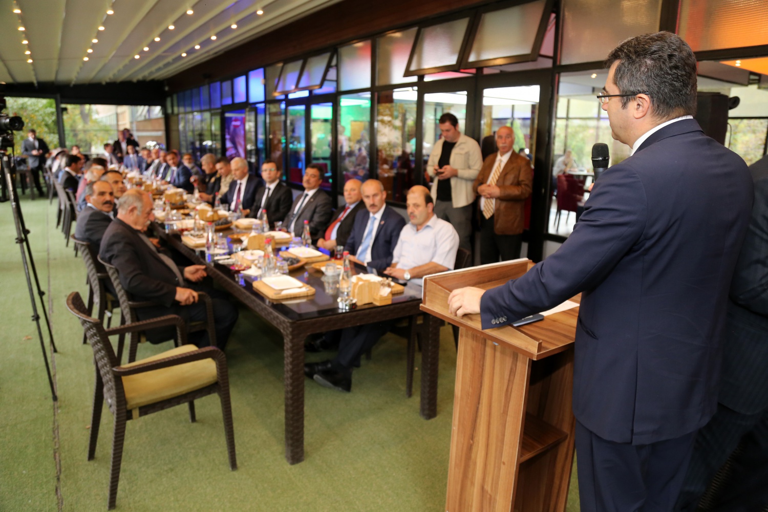 Gümüşhane’de muhtarlar yemekte buluştu 19