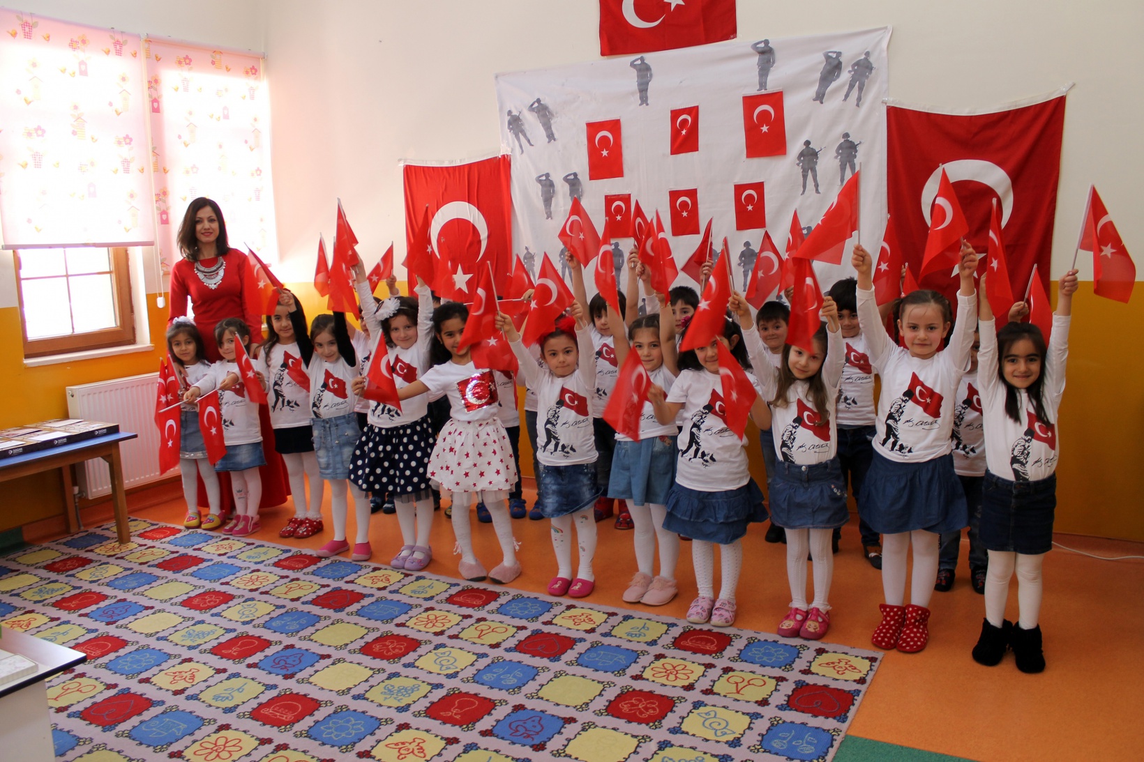 Minik öğrencilerden Mehmetçiğe anlamlı hediye 4