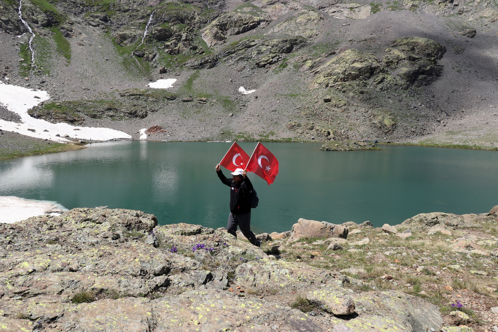 Artabel Gölleri'nde 15 Temmuz şehitleri anısına unutulmaz doğa yürüyüşü 27