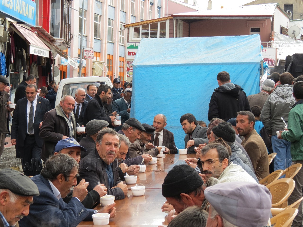 Kelkit Belediyesi 4 Bin Kişilik Aşure Dağıttı 9