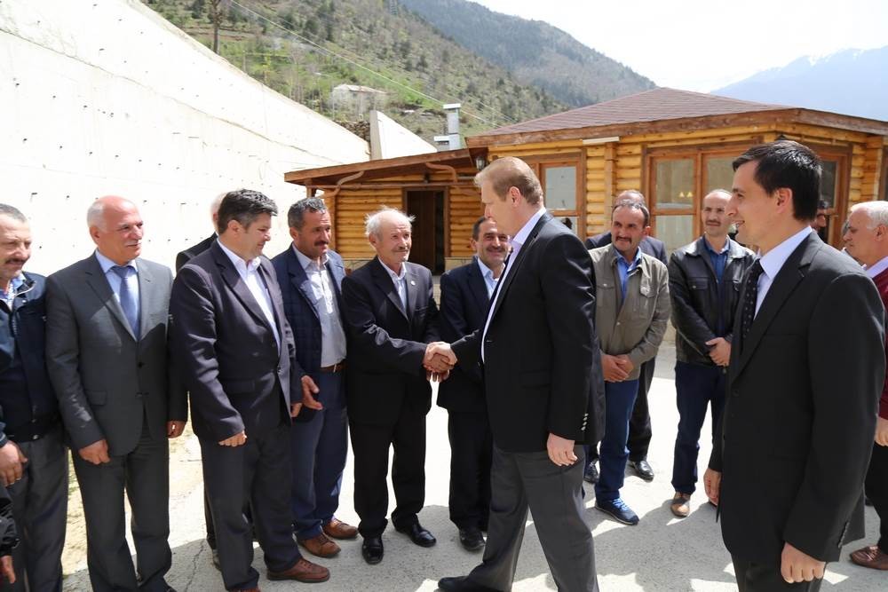 Vali Yavuz Kürtün’de 1