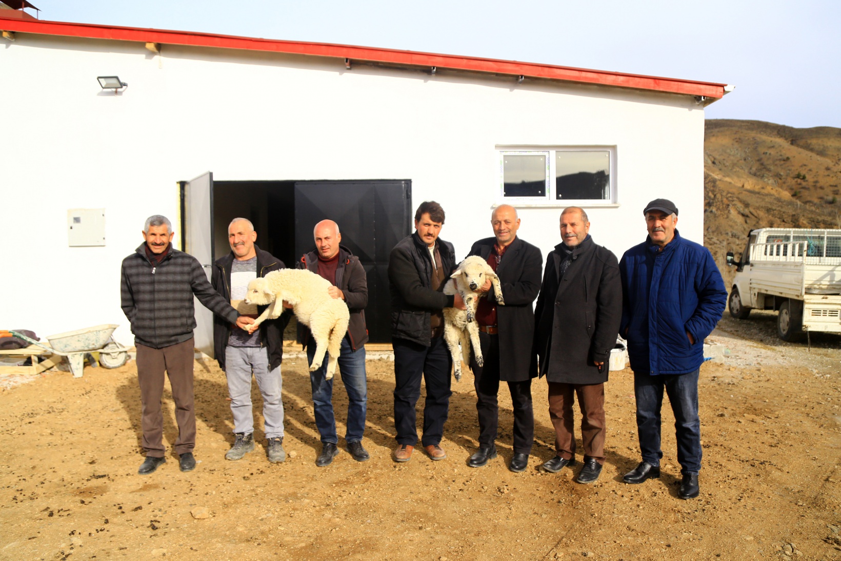 Gümüşhaneli kadınlar bileziklerini bozdurup hayvancılığa yatırım yaptı 4