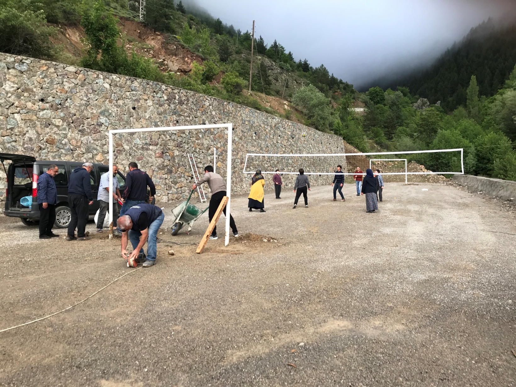 Devlet destek verdi, kendi spor tesislerini kendileri yaptılar 10